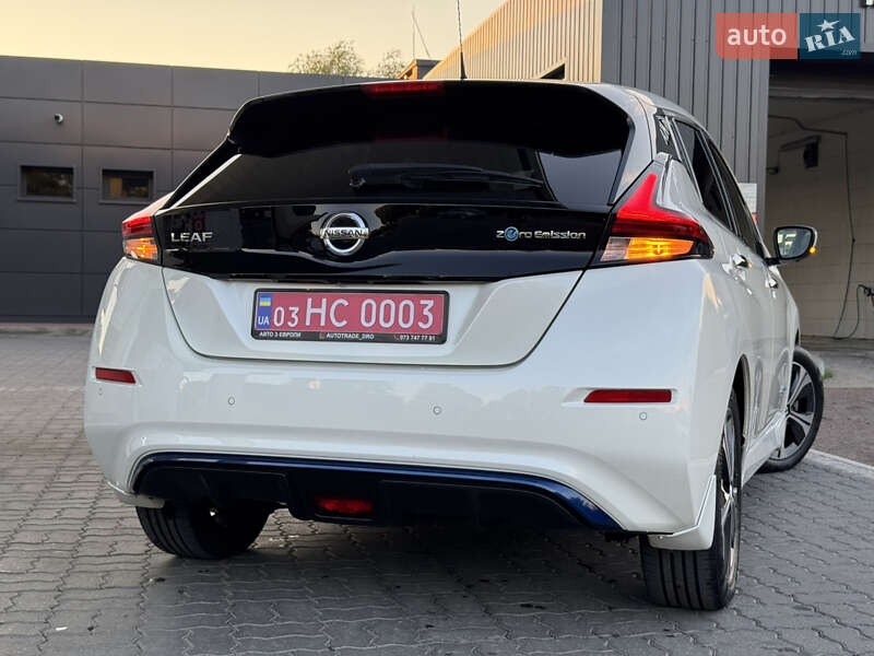 Хэтчбек Nissan Leaf 2018 в Дрогобыче