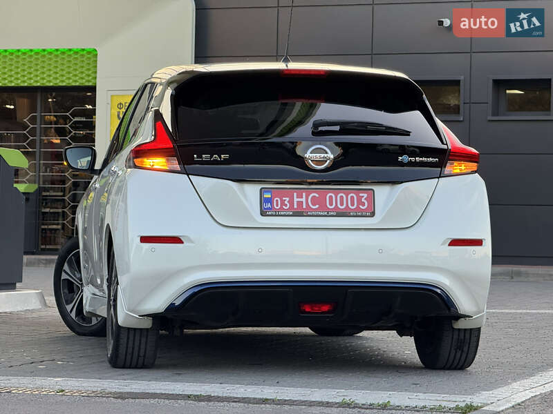Хэтчбек Nissan Leaf 2018 в Дрогобыче