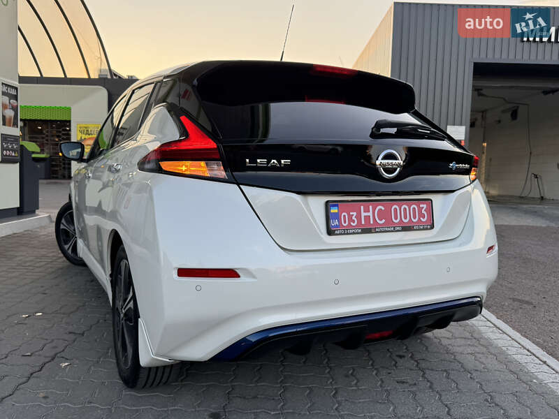 Хэтчбек Nissan Leaf 2018 в Дрогобыче