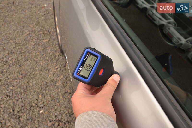 Хэтчбек Nissan Leaf 2015 в Луцке