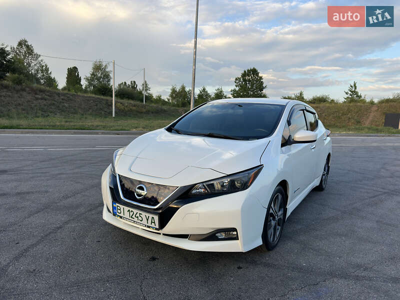 Хэтчбек Nissan Leaf 2019 в Полтаве фото 5 Хэтчбек Nissan Leaf 2019 в Полтаве