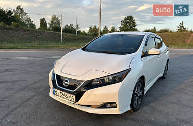 Хэтчбек Nissan Leaf 2019 в Полтаве