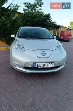 Хэтчбек Nissan Leaf 2014 в Ровно