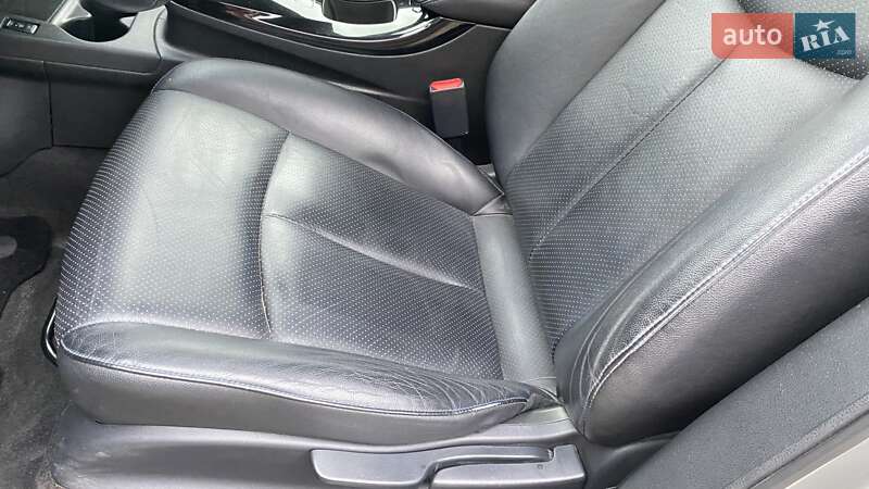 Хэтчбек Nissan Leaf 2014 в Киеве