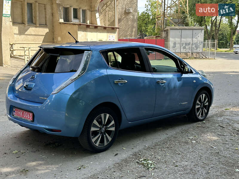 Хэтчбек Nissan Leaf 2013 в Тернополе