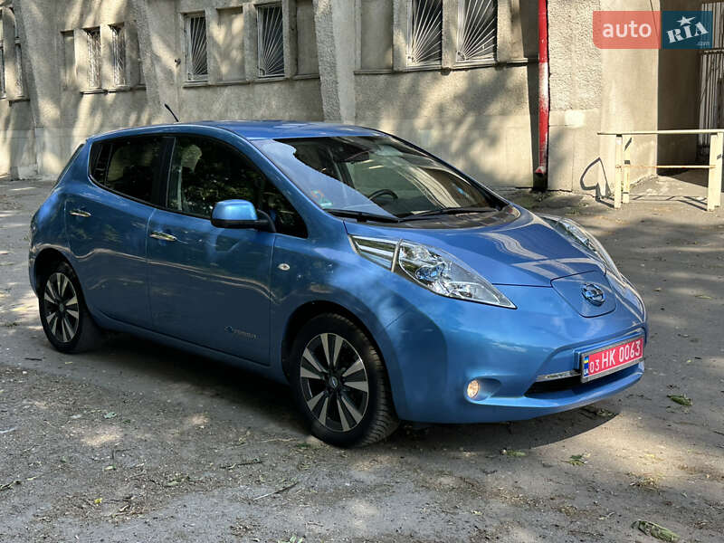 Хэтчбек Nissan Leaf 2013 в Тернополе