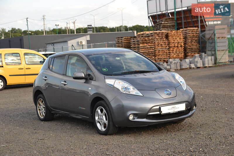 Хэтчбек Nissan Leaf 2014 в Луцке