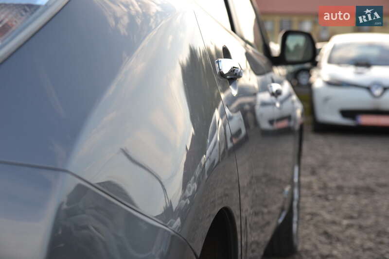 Хэтчбек Nissan Leaf 2014 в Луцке