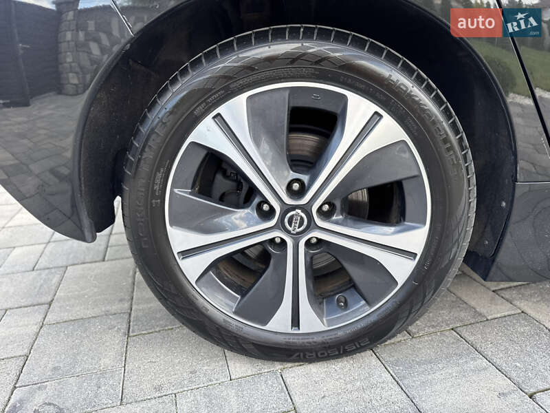 Хэтчбек Nissan Leaf 2018 в Ровно