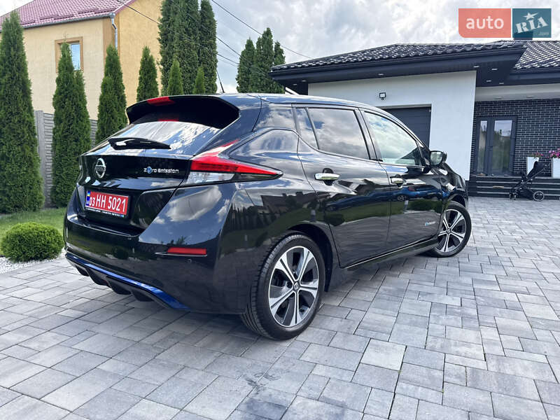 Хэтчбек Nissan Leaf 2018 в Ровно
