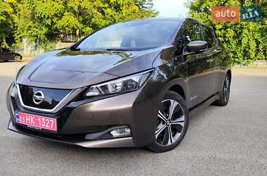 Хэтчбек Nissan Leaf 2018 в Днепре
