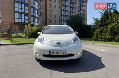 Хетчбек Nissan Leaf 2013 в Кам'янець-Подільському