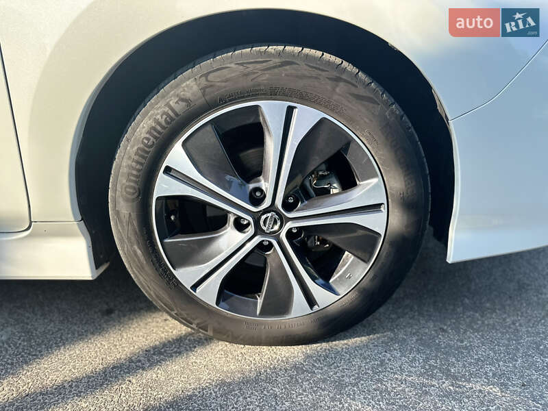 Хэтчбек Nissan Leaf 2019 в Харькове