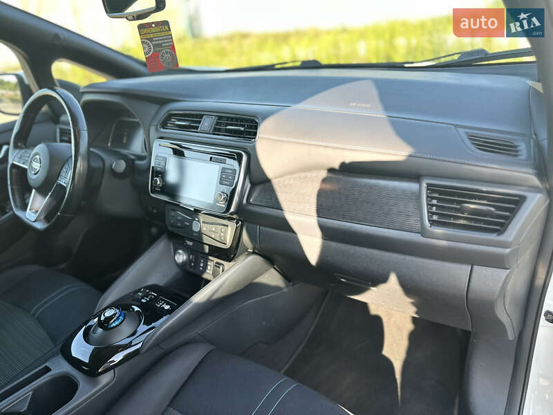 Хэтчбек Nissan Leaf 2019 в Харькове