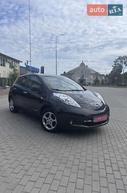 Хэтчбек Nissan Leaf 2015 в Житомире