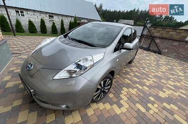 Хетчбек Nissan Leaf 2016 в Житомирі