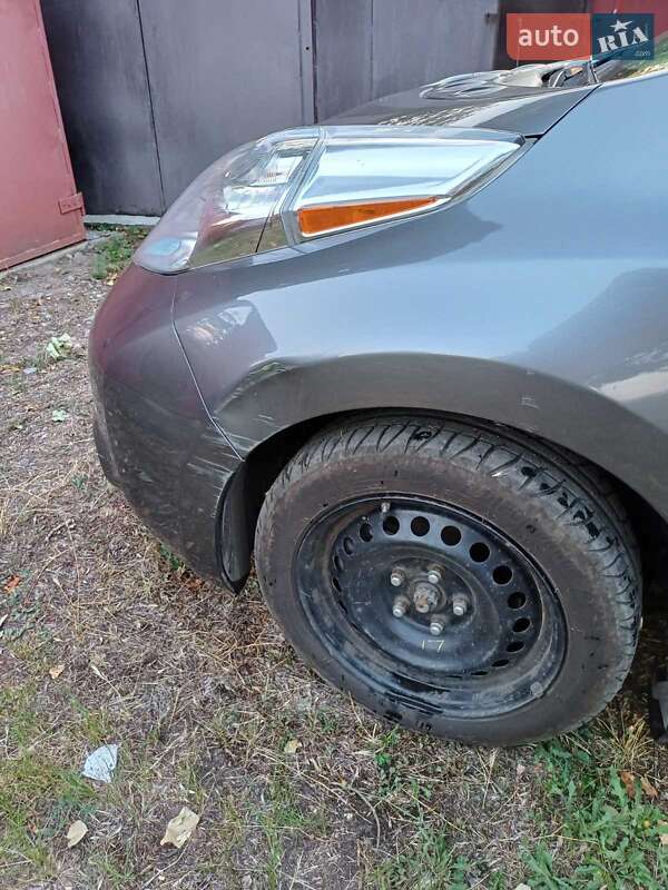 Хэтчбек Nissan Leaf 2014 в Александрие фото 10 Хэтчбек Nissan Leaf 2014 в Александрие