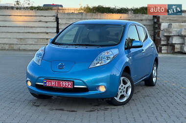 Хэтчбек Nissan Leaf 2012 в Сарнах