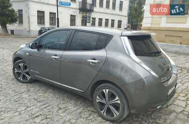 Хэтчбек Nissan Leaf 2014 в Каменец-Подольском