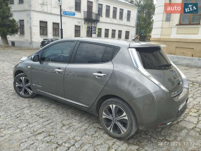 Nissan Leaf 2014