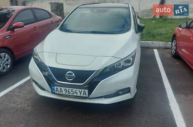 Хетчбек Nissan Leaf 2018 в Києві