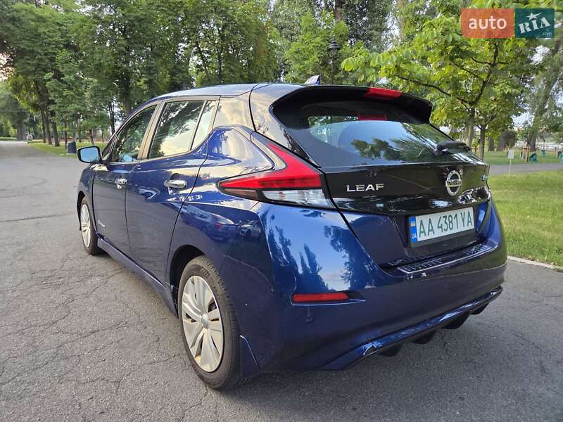 Хетчбек Nissan Leaf 2018 в Києві фото 2 Хетчбек Nissan Leaf 2018 в Києві