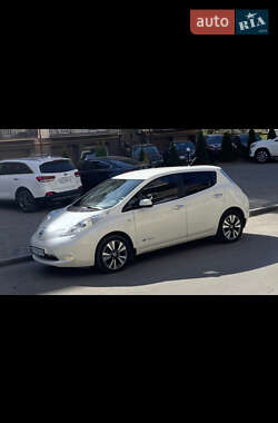 Хэтчбек Nissan Leaf 2014 в Ужгороде