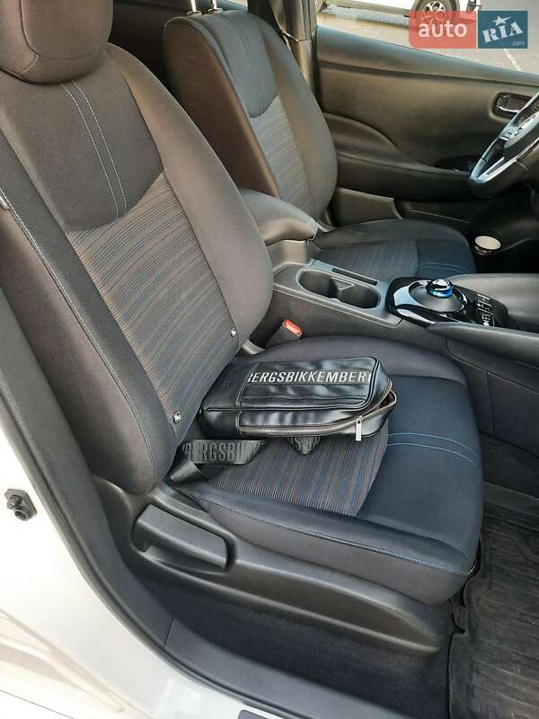 Хэтчбек Nissan Leaf 2020 в Днепре фото 12 Хэтчбек Nissan Leaf 2020 в Днепре