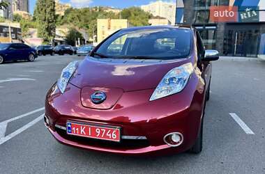 Хэтчбек Nissan Leaf 2013 в Кременчуге