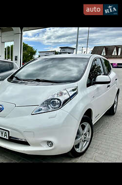 Хетчбек Nissan Leaf 2013 в Кам'янець-Подільському