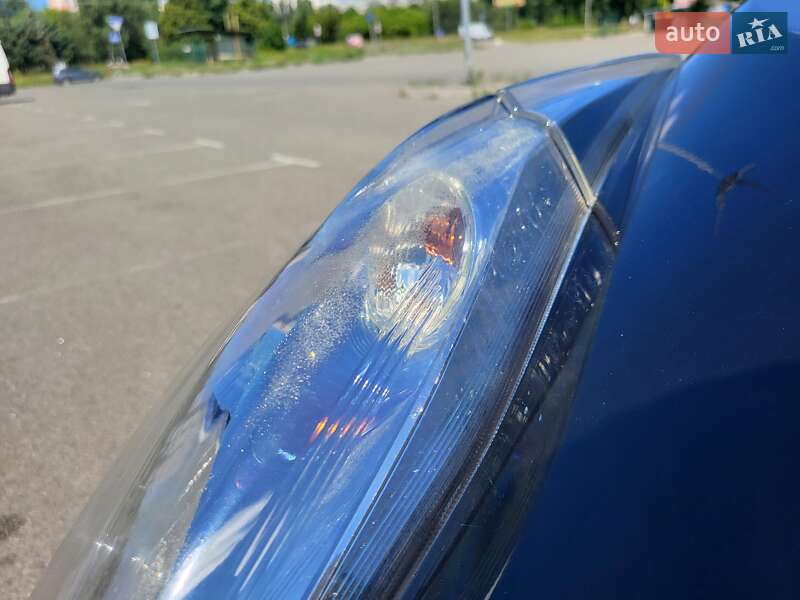 Хэтчбек Nissan Leaf 2014 в Киеве фото 94 Хэтчбек Nissan Leaf 2014 в Киеве