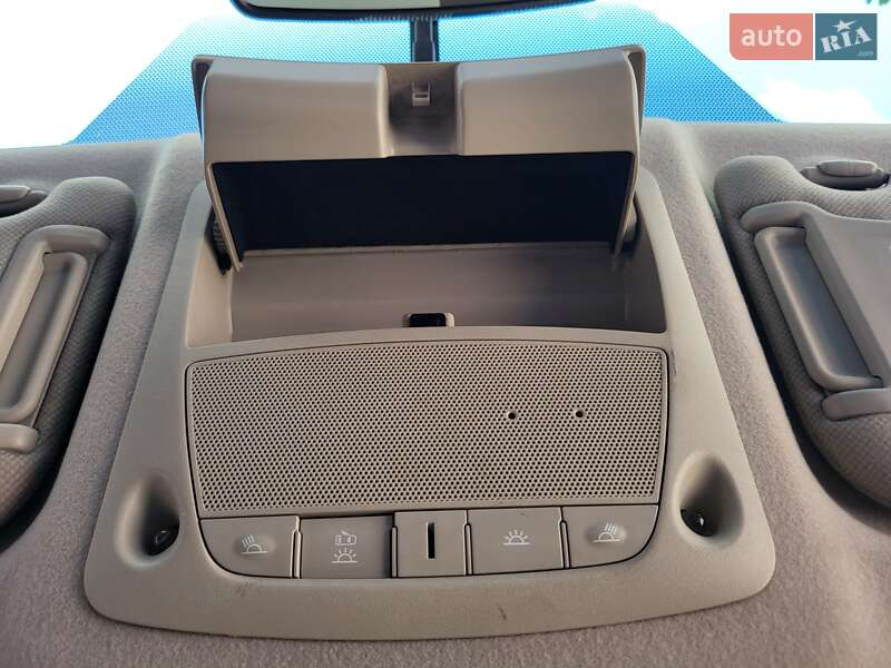 Хэтчбек Nissan Leaf 2014 в Киеве фото 108 Хэтчбек Nissan Leaf 2014 в Киеве