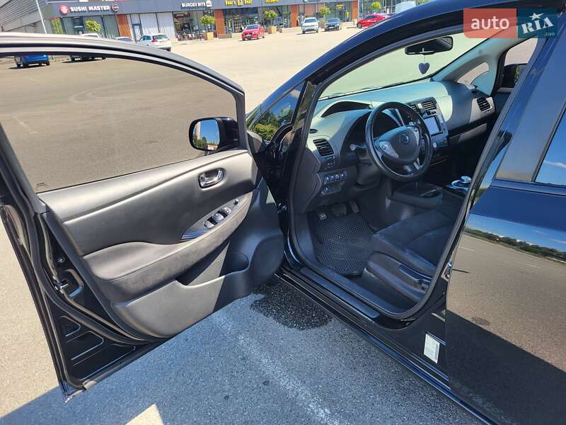 Хэтчбек Nissan Leaf 2014 в Киеве фото 142 Хэтчбек Nissan Leaf 2014 в Киеве