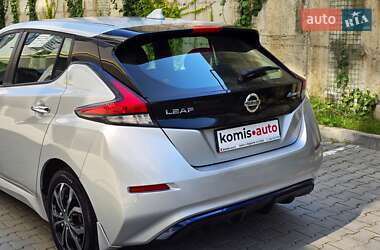 Хэтчбек Nissan Leaf 2018 в Хмельницком