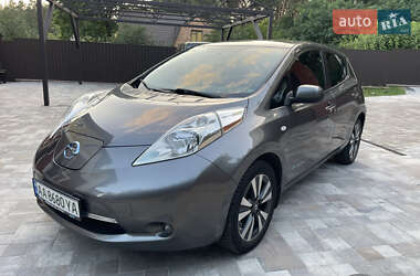 Хэтчбек Nissan Leaf 2016 в Киеве