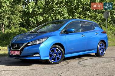 Хэтчбек Nissan Leaf 2020 в Киеве