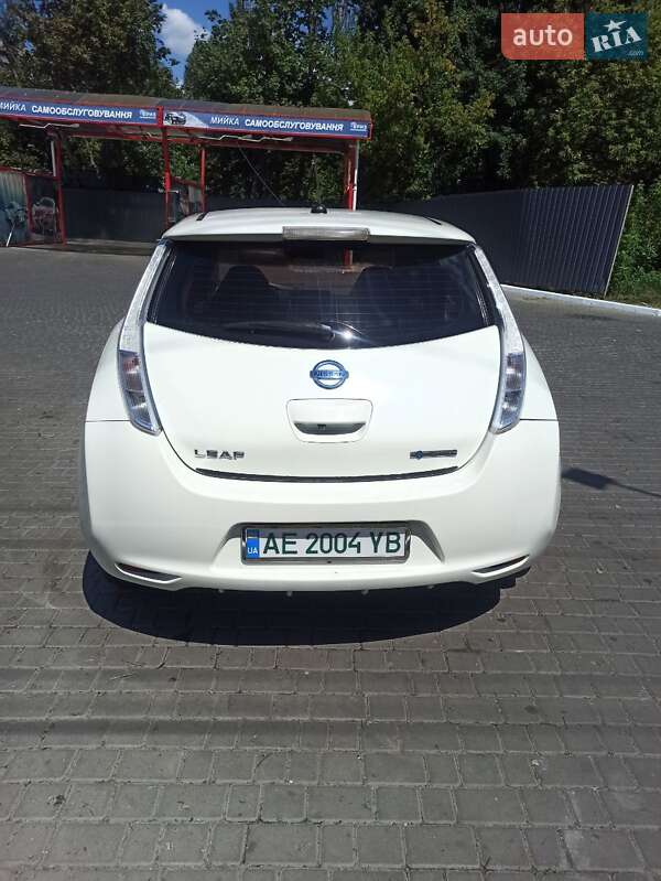 Хэтчбек Nissan Leaf 2012 в Днепре фото 5 Хэтчбек Nissan Leaf 2012 в Днепре