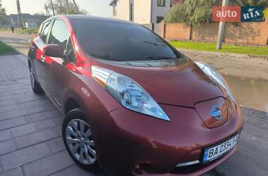 Хэтчбек Nissan Leaf 2015 в Кропивницком