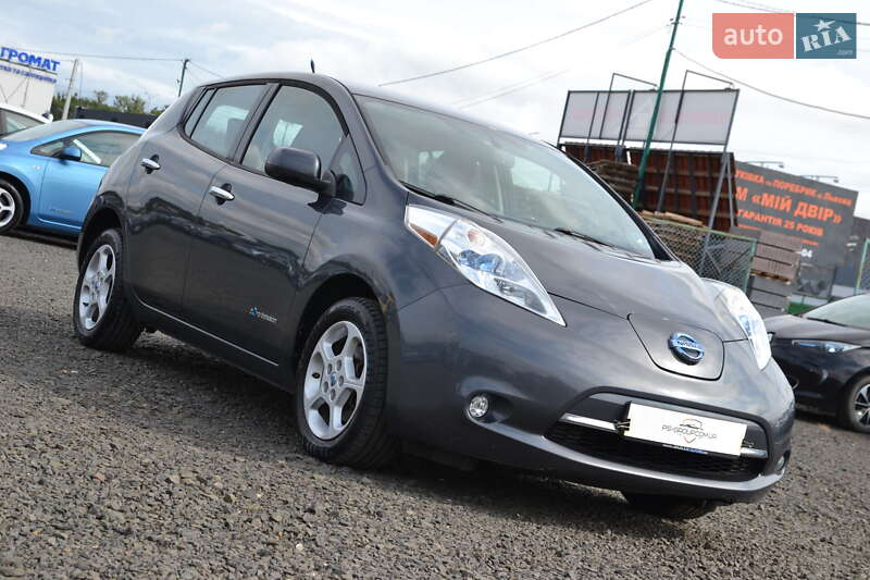 Хетчбек Nissan Leaf 2014 в Луцьку
