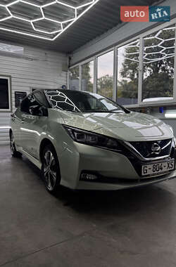 Хэтчбек Nissan Leaf 2019 в Черновцах