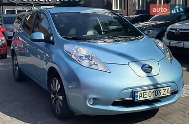 Хетчбек Nissan Leaf 2014 в Дніпрі