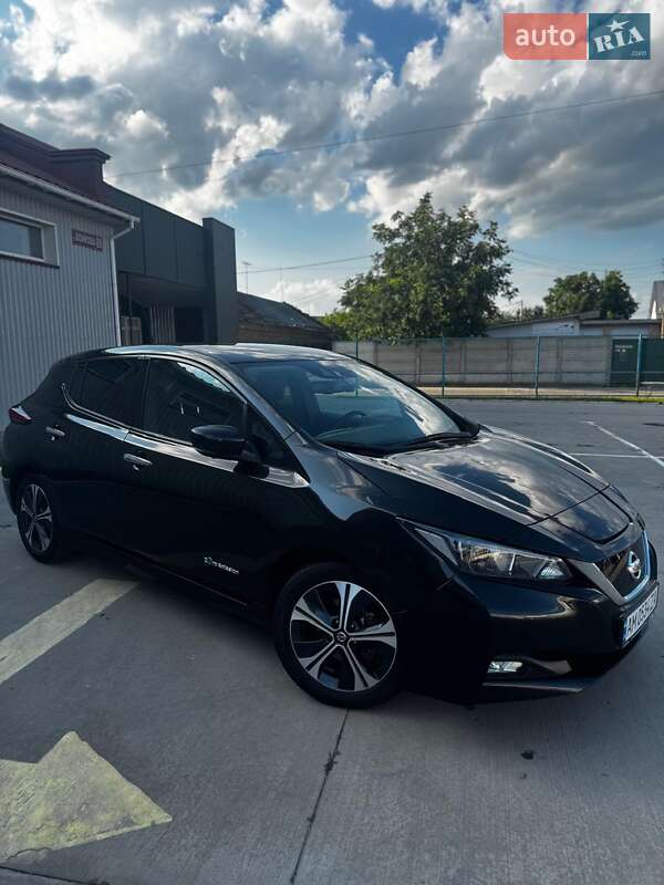 Хэтчбек Nissan Leaf 2018 в Бердичеве