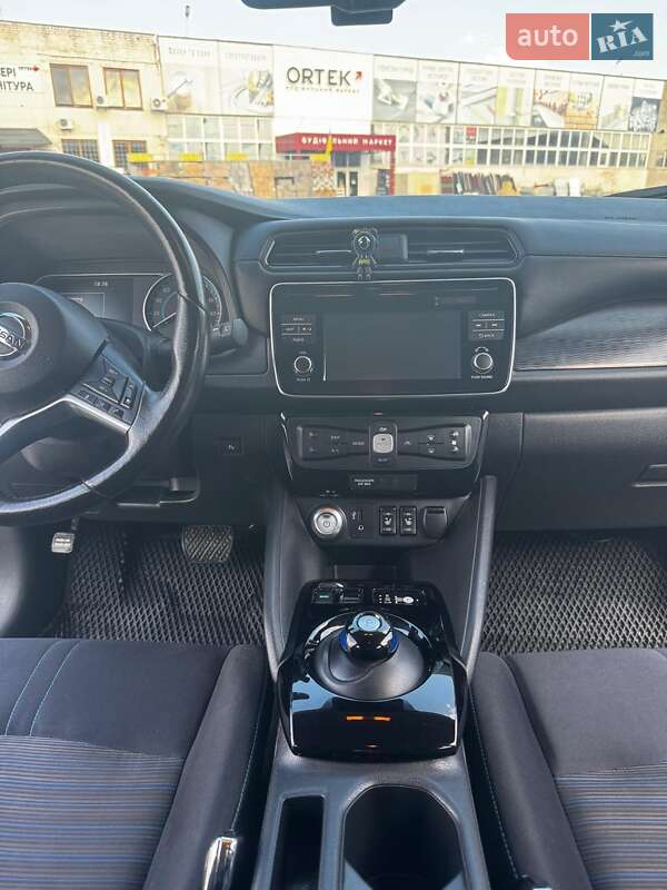 Хэтчбек Nissan Leaf 2018 в Бердичеве