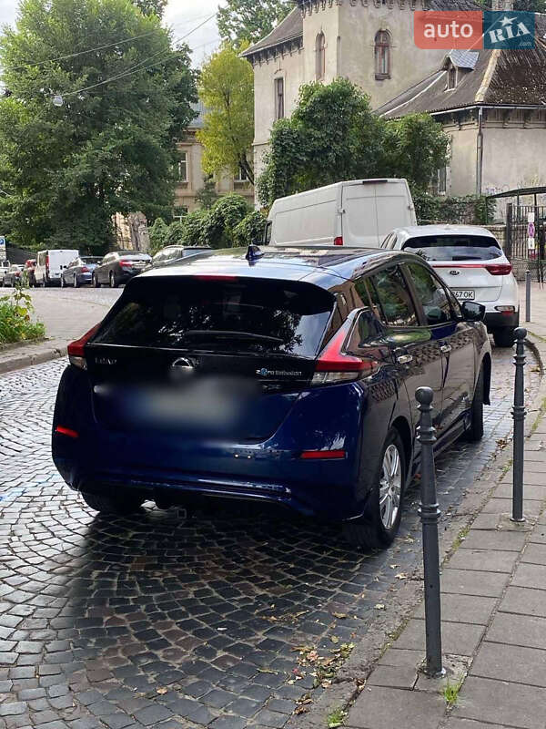 Хэтчбек Nissan Leaf 2018 в Львове