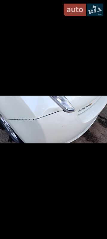 Хэтчбек Nissan Leaf 2012 в Одессе