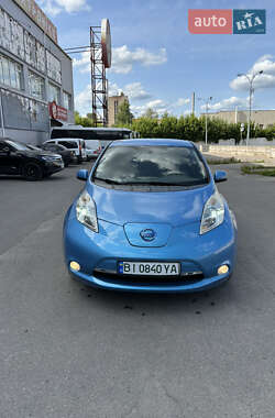 Хэтчбек Nissan Leaf 2012 в Полтаве