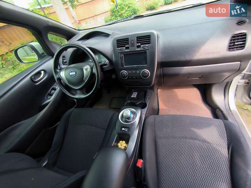 Хэтчбек Nissan Leaf 2014 в Вашковцах