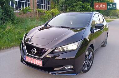 Хэтчбек Nissan Leaf 2019 в Черновцах