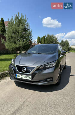 Хетчбек Nissan Leaf 2021 в Рівному