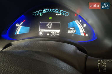 Хэтчбек Nissan Leaf 2016 в Одессе